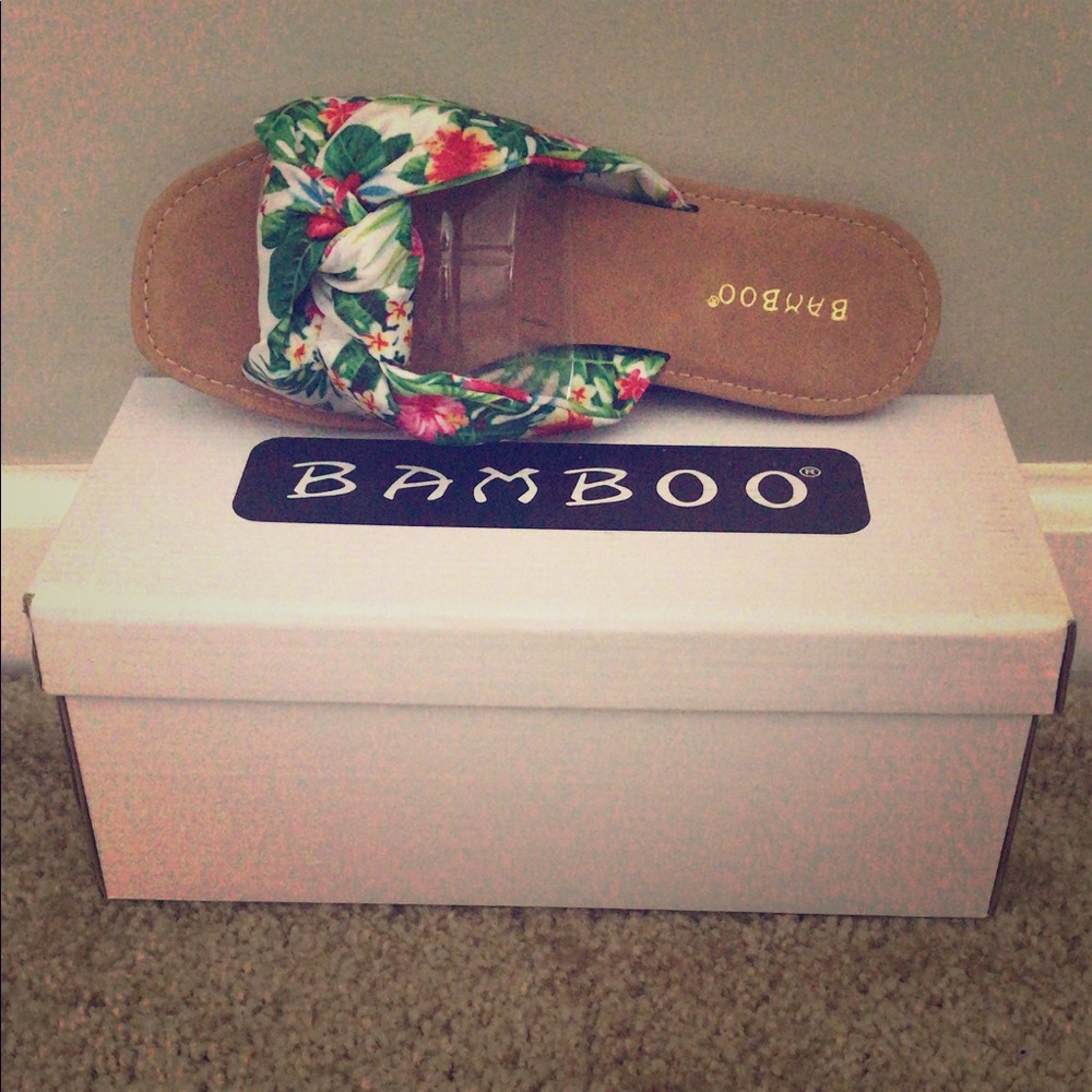 Bamboo Floral Slides